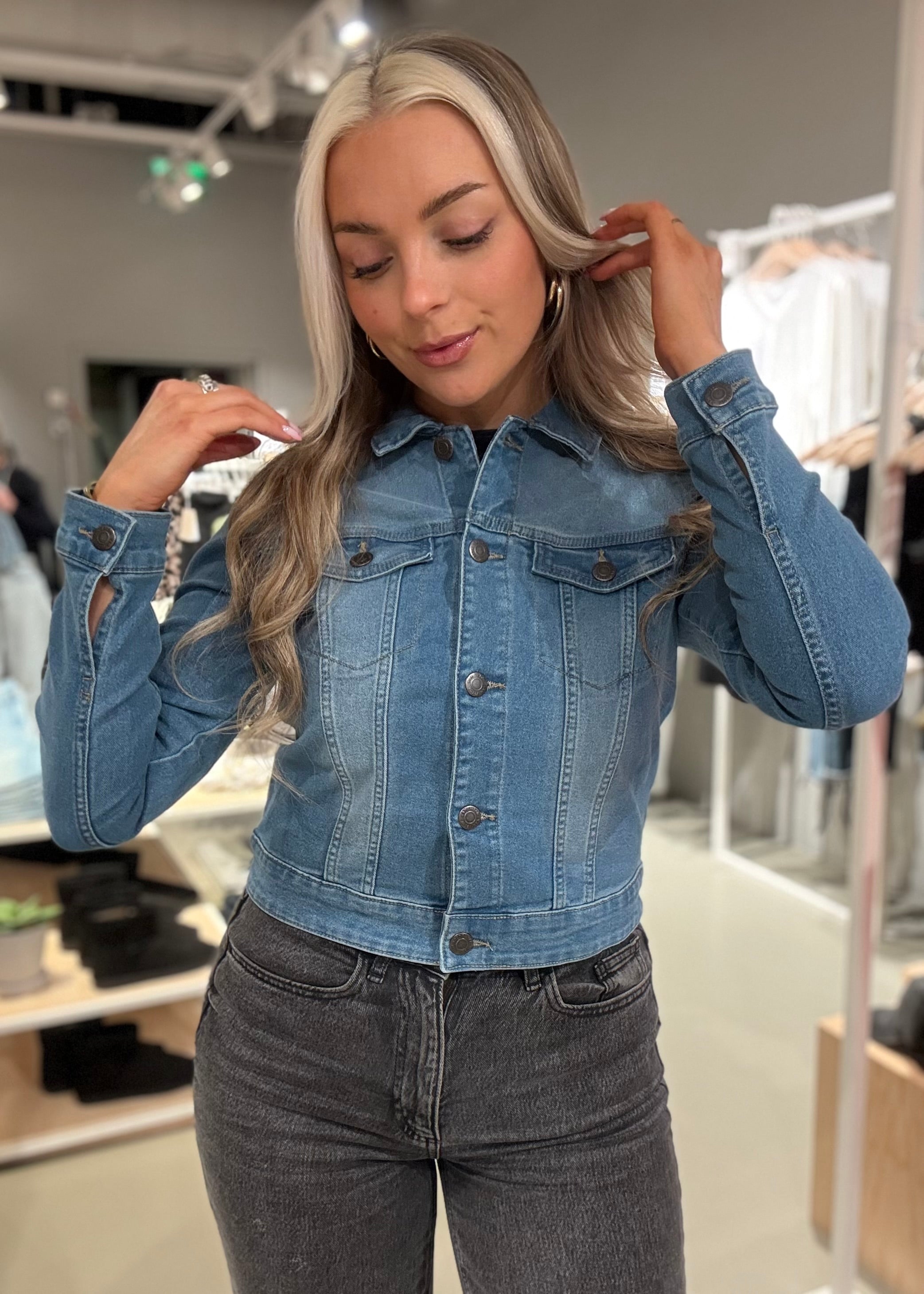 NMDEBRA Jacket - Medium Blue Denim